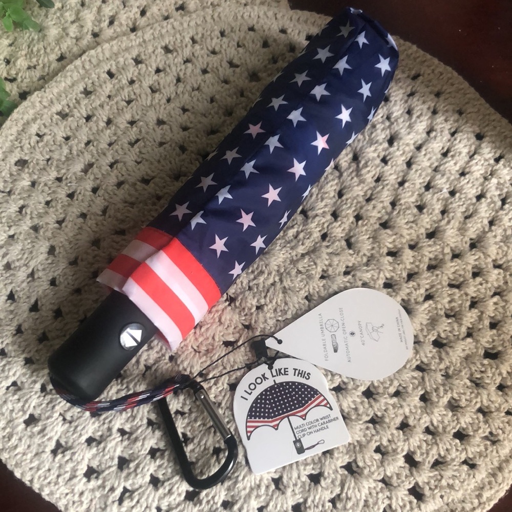 Patriotic Stars and Stripes Umbrella - Picture 4 of 4